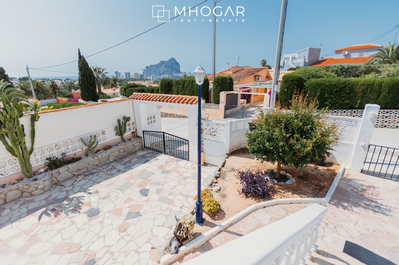 Calpe-Casa hermosa con vistas al mar y Peñón de Ifach a la venta